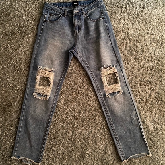 Ripped Jeans - Picture 1 of 2